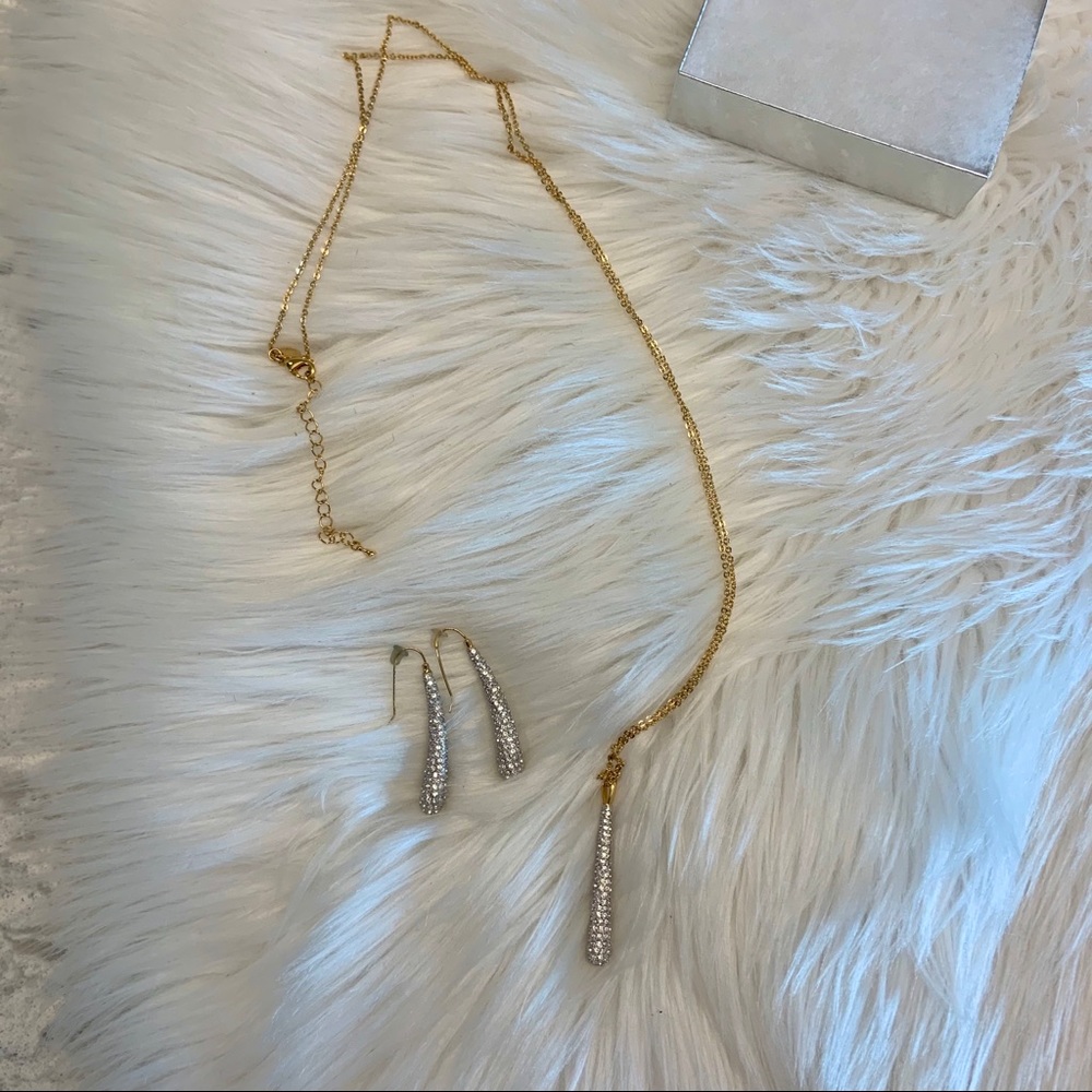 Swarovski necklace and earrings set NWOT